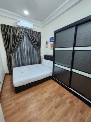 2BR‖ Platino‖ Netflix‖Near CIQ Mid Valley‖Paradigm Apartment in Johor Bahru