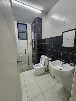 2BR‖ Platino‖ Netflix‖Near CIQ Mid Valley‖Paradigm Apartment in Johor Bahru