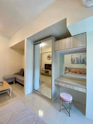 Seravé Home | Cozy Stay in Makati Apartment in Pasay