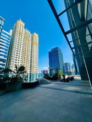 Seravé Home | Cozy Stay in Makati Apartment in Pasay
