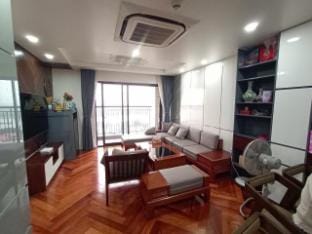 Căn hộ view sông Tây Hồ Riverview  Apartment in Laos