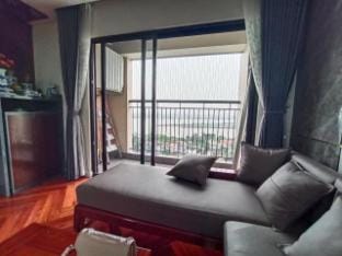Căn hộ view sông Tây Hồ Riverview  Apartment in Laos