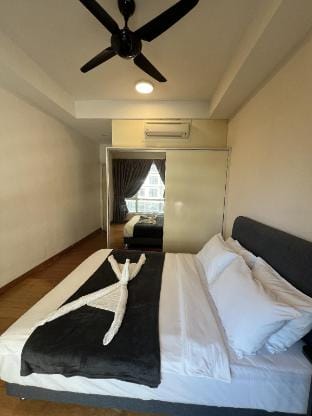 Crest residence  Apartment in Federal Territory of Kuala Lumpur