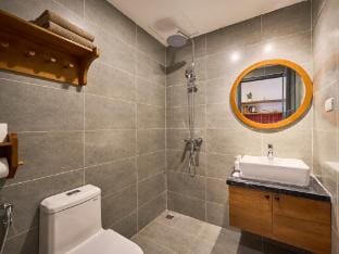 Urban Residence-Near Bui Vien-LIFT-Rooftop Pool  Apartment in Ho Chi Minh City