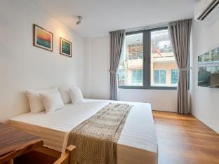 Urban Residence-Near Bui Vien-LIFT-Rooftop Pool  Apartment in Ho Chi Minh City