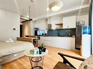 Luxury Apartment for rent Vinhomes D’Capitale 02 Apartment in Laos