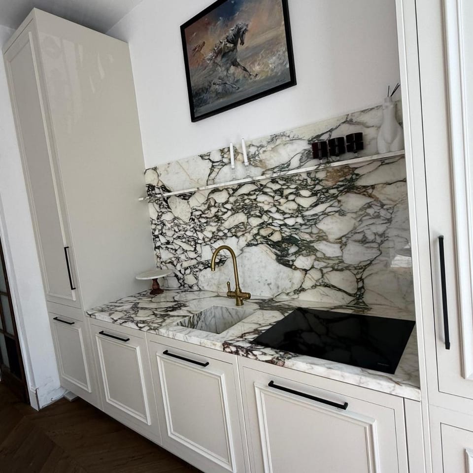 Bright Flat near Little Venice, Charming & Central Apartment in City of Westminster