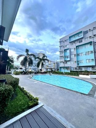 Chic Contemporary Studio in Downtown Davao Apartment in Davao City