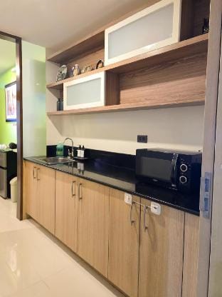 Casa Eloise - SM Wind Tagaytay with Taal View Apartment in Tagaytay