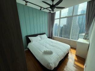 Sky Suite Klcc 6Pax 3BR2B 06 Apartment in Federal Territory of Kuala Lumpur