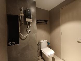 The Paxtonz PetalingJaya 2Pax 03 Apartment in Petaling Jaya