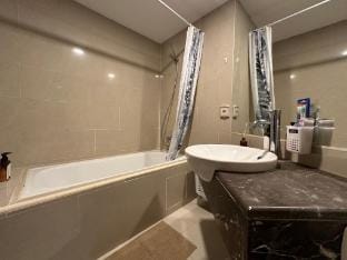 Gandaria Heights Apartment, 1 bedroom Apartment in South Jakarta City