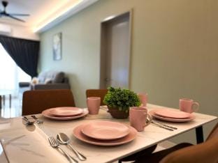 Tulip Residences ModernSuite Pool 6Pax 06 Apartment in Selangor, Malaysia