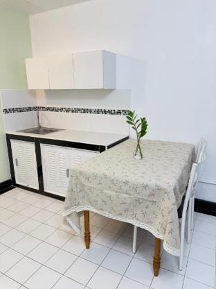 ห้องพักรายวัน อิมแพคเมืองทองธานี Popular Condo C4  Apartment in Bangkok