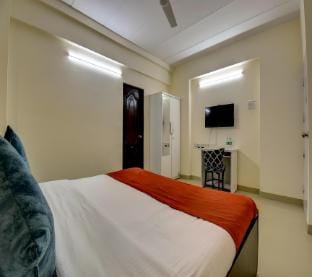 BKC Corporate Serviced APT with Bedroom & free B/f Apartment in Mumbai
