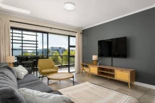 Modern 2 Bed Century City Apartment  Pool   Braai Apartment in Cape Town