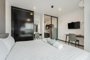 *Brand New 1BR Condo | Pool, Gym + Near Beach C237 Apartment in Choeng Thale