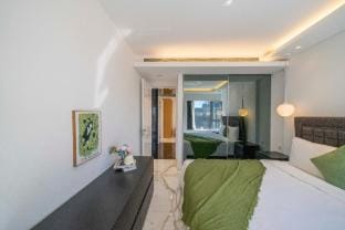 Tyms Comfortable 2BR Apartment Step from Xujiahui Apartment in Shanghai