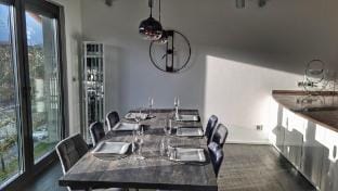 4 Zimmer Luxus Apartment mit Sauna und Heimkino Apartment in Wuppertal