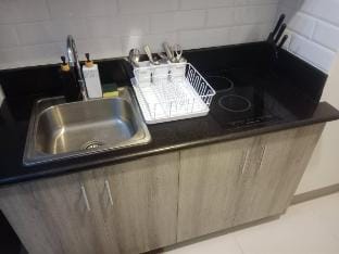 Luxe Condo Near MOA&PICC-Modern Interiors Apartment in Pasay