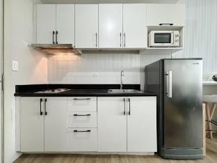 Jazz Makati Modern Condo w/ WiFi, Netflix & Games Apartment in Makati