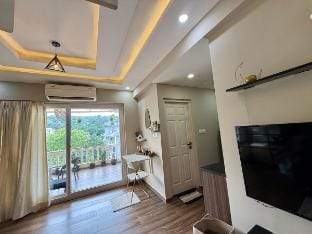 Dishney Den -A cozy stay, Anjuna Vagator beach Apartment in Goa, India