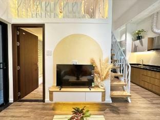 Beachside Duplex • Cozy & Modern • 20% Promo | 201 Apartment in Da Nang