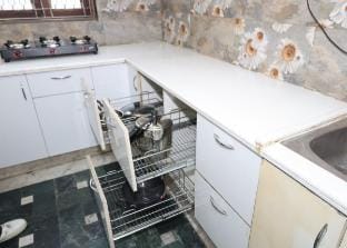 Corner_Spacious_homestay ( 3 double bed,  2 bath ) Apartment in New Delhi