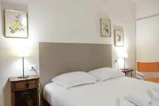 Roomy and elegant apartment by Piazza Pitti Apartment in Florence