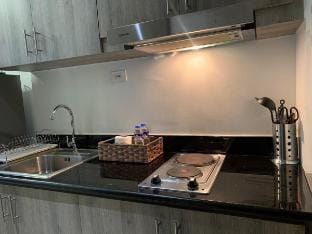 Stylish Haven in vibrant Greenfield, Mandaluyong Apartment in Mandaluyong