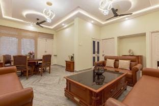 Ravideep -Spacious 4BHK Home in City Centre Vacation rental in Jaipur