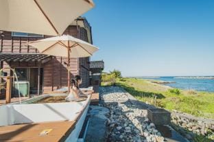 AKIYATO SeaSide椿　オーシャンビューヴィラ貸切　インフィニティ露天風呂・サウナ付き　 Vacation rental in Japan