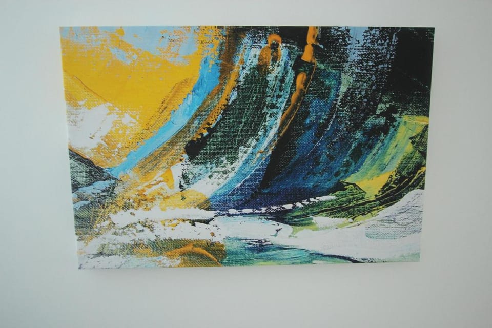 Avondale - The Swell by Guestz Vacation rental in Rhosneigr