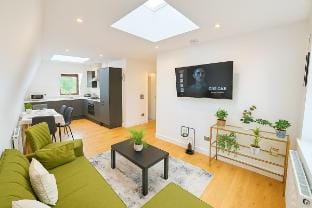 Elegant 2BR Home by The Docks Vacation rental in London Borough of Southwark