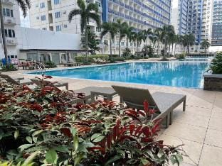 Poolview 1BR MOA/NAIA Sea Residences SEAB02333 Vacation rental in Pasay