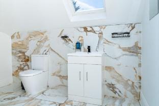 Luxury 5BD, Gym, Parking, Bus to Airport, Sleeps10 Vacation rental in Edinburgh