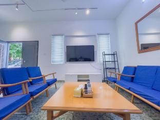 Tanjung Bungah Semi-D | Beach | 20 Pax | 6 Cars Vacation rental in Tanjung Bungah