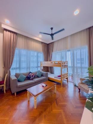 Straits Quay Family Suite • 1BR • 4 Pax Vacation rental in Penang