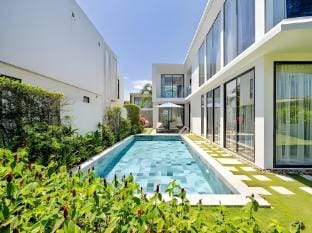 Beachfront Villa 3 bedroom/Free 1 way pick-up Vacation rental in Hoi An