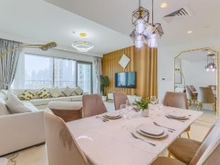 Scenic Burj Khalifa View,  Downtown Location Vacation rental in Dubai