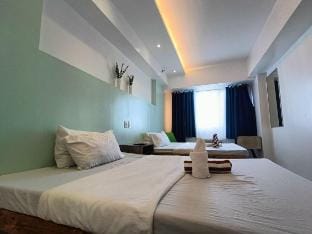 Homepals 1514 at Sea Residences Mall of Asia Vacation rental in Pasay