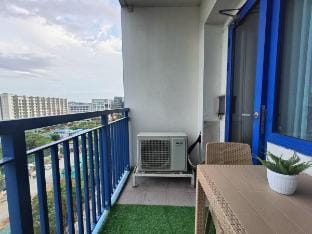 Homepals 1125 at Sea Residences Mall of Asia Vacation rental in Pasay