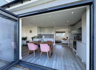 The Larks | Luxurious 3BR | Essex Vacation rental in England