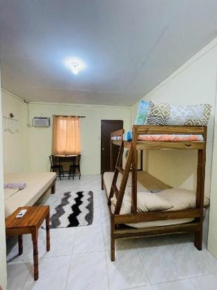La Casitas HomeStay - High-Five Room Vacation rental in Puerto Princesa