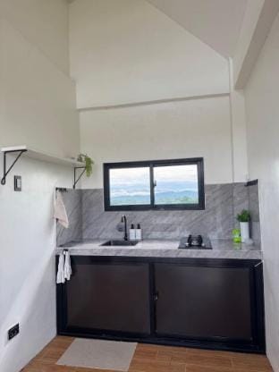 Cabin 8:18 @ Tuy Batangas near Nasugbu & Tagaytay Vacation rental in Calabarzon