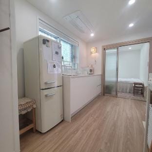 Tree House 2F. Gangneung Station 1km/Projector/ Vacation rental in South Korea