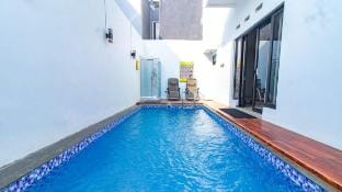 Villa Van Java with Private Pool and Karaoke Room Vacation rental in Batu