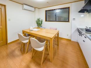 Skytree｜押上站步行1分钟｜65㎡三床家庭房｜独立卫浴厨房｜生活用品家电齐全旅行交通购物全便利 Vacation rental in Japan