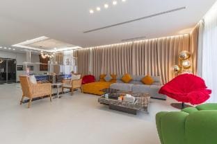 TML-4 bedroom 6 bathroom villa (KTV room + pool) Vacation rental in Pattaya City