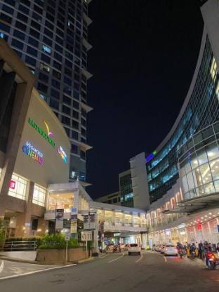 Stunning Suite 10 Steps from Eastwood Mall Vacation rental in Pasig